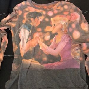 Rapunzel crew neck